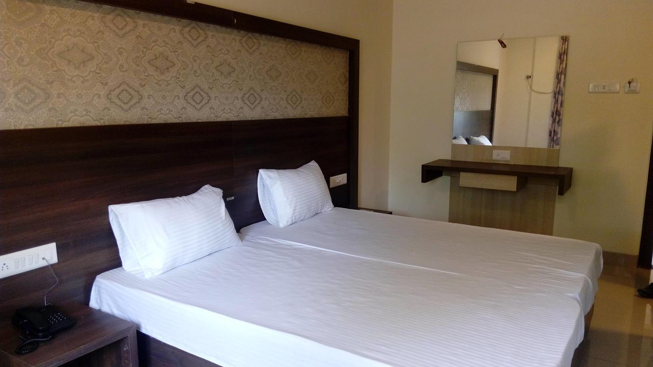 Hotel Veer Residency Panvel Exterior photo